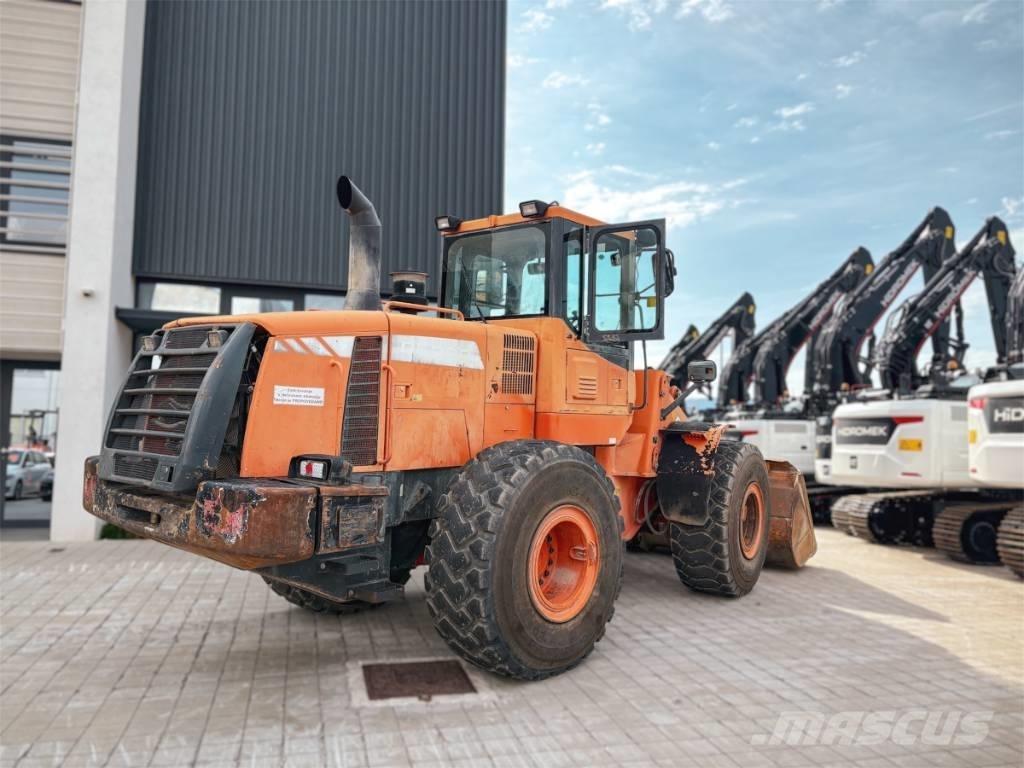 Doosan DL 300 Pale gommate