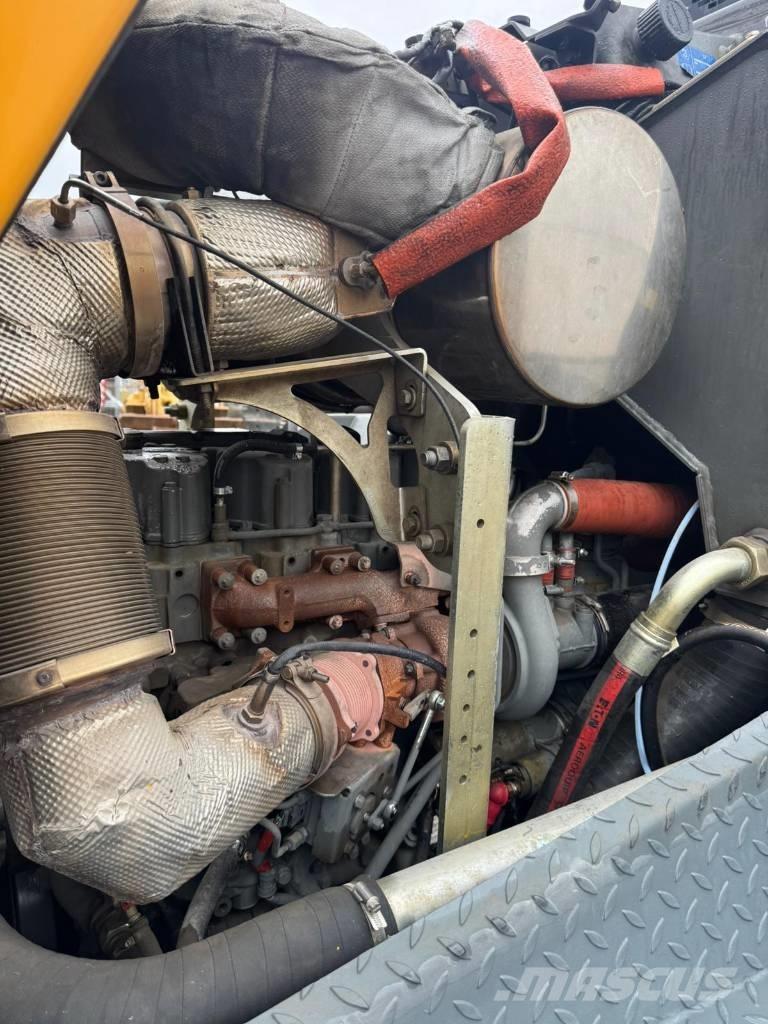 Liebherr L556 Pale gommate