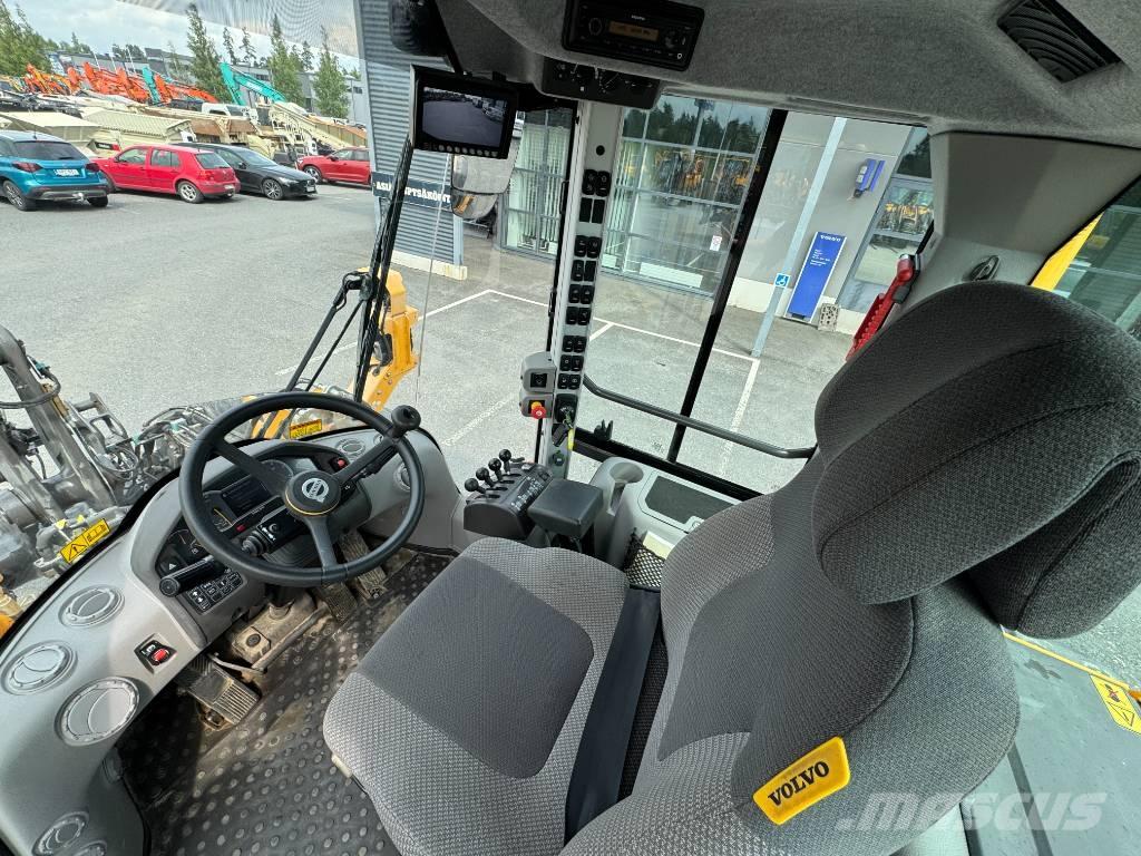 Volvo L 60 H Pale gommate