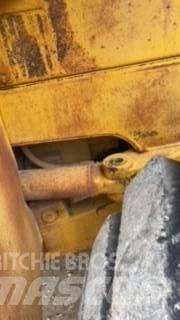 CAT  950C Pale gommate