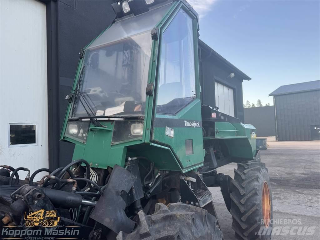 Timberjack 0570 Abbattitrici, Disboscatrici