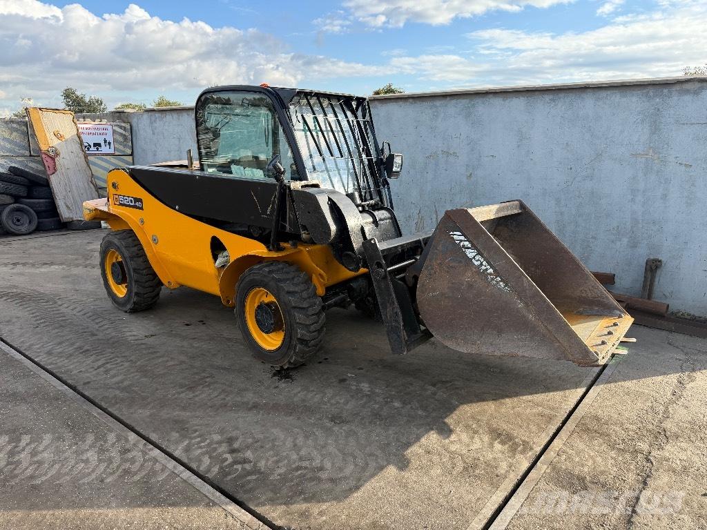 JCB 520-40 Sollevatori telescopici