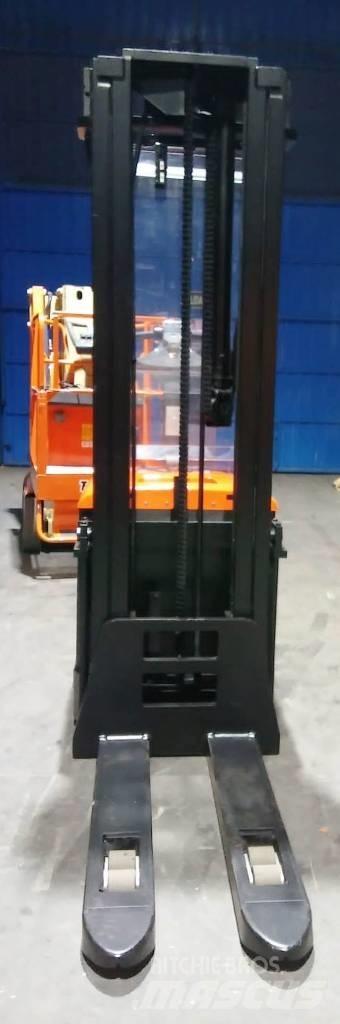 BT SPE 160 Transpallet uomo a terra