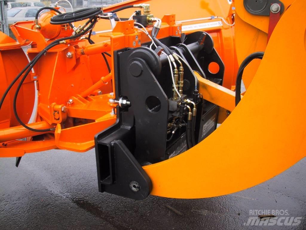 M3 Quick Hitch Costruzioni - Altro