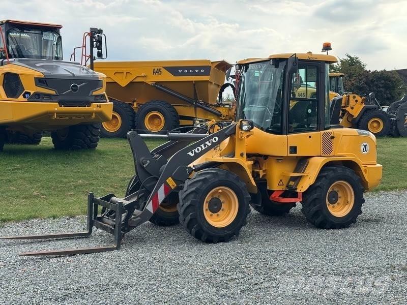 Volvo L 35 G Pale gommate