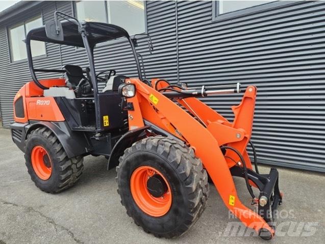 Kubota R 070 Pale gommate