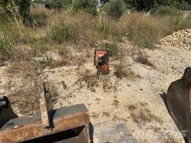 Mecalac 12 MTX Escavatori gommati