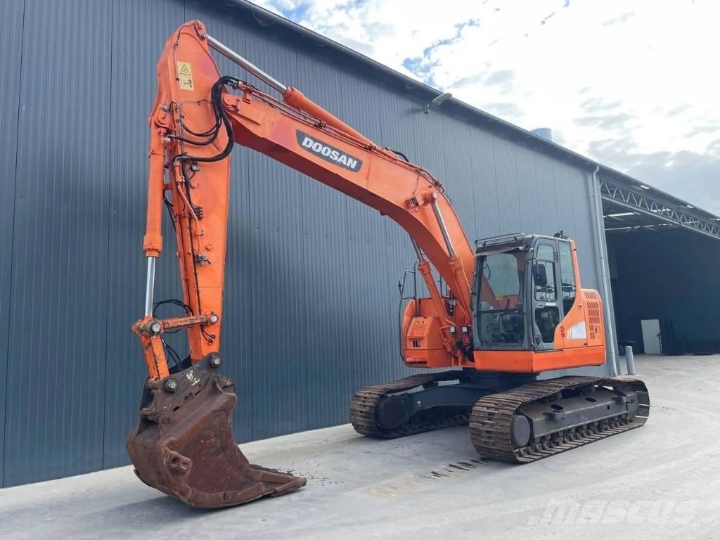 Doosan DX235LCR Escavatori cingolati
