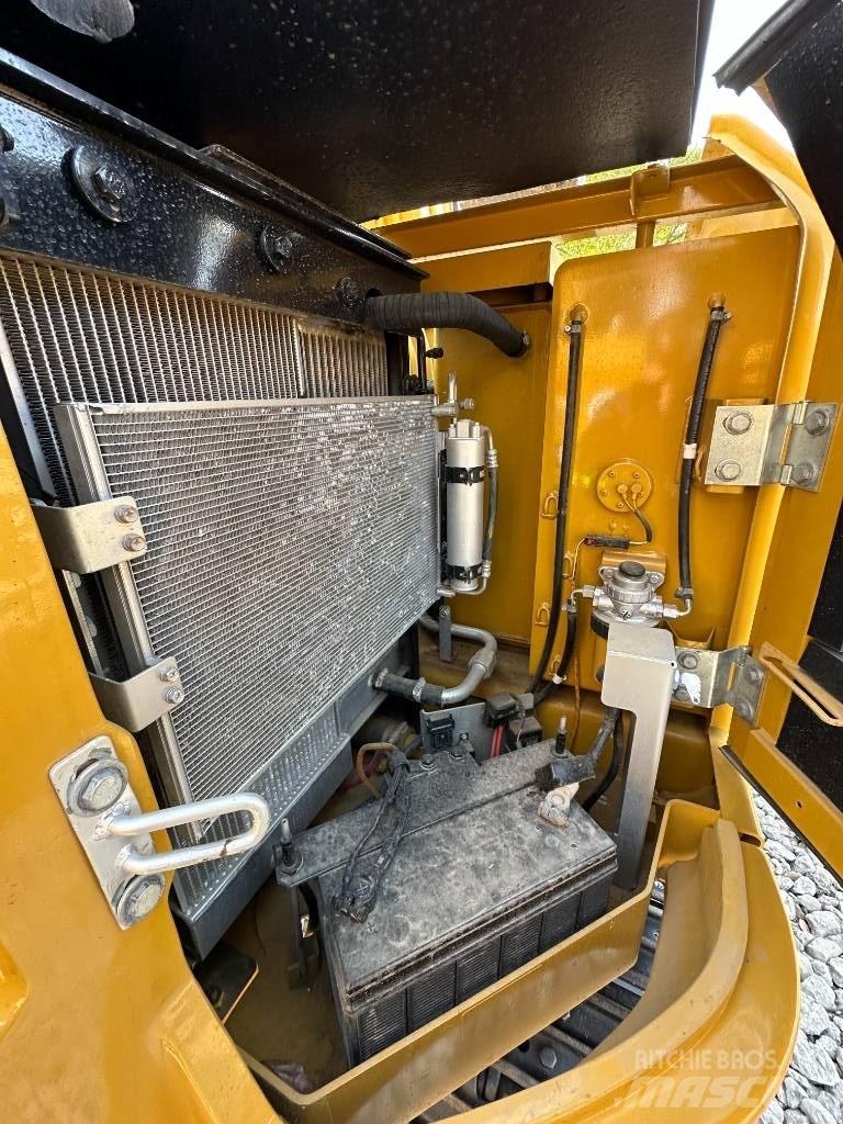 CAT 308 E Escavatori cingolati