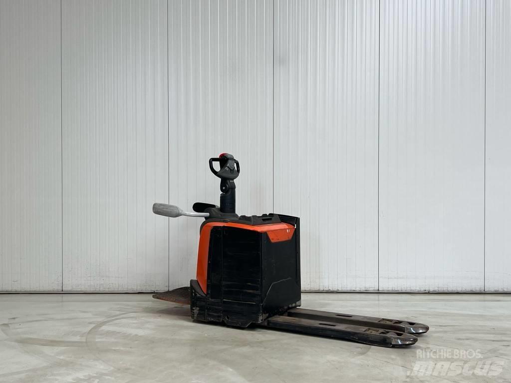 BT LPE250 Carrelli elevatori bassi a piattaforma