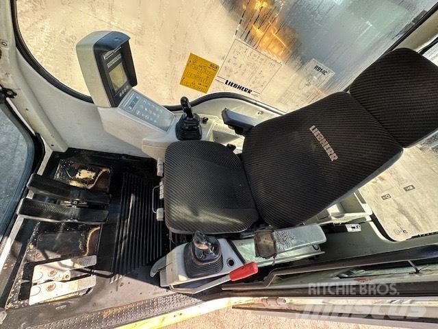 Liebherr R 914 C CAB Cabine e interni
