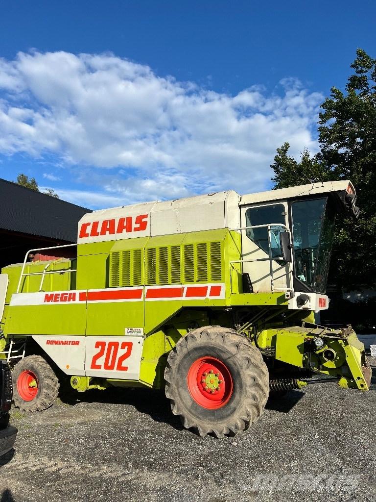CLAAS Mega 202 Mietitrebbiatrici