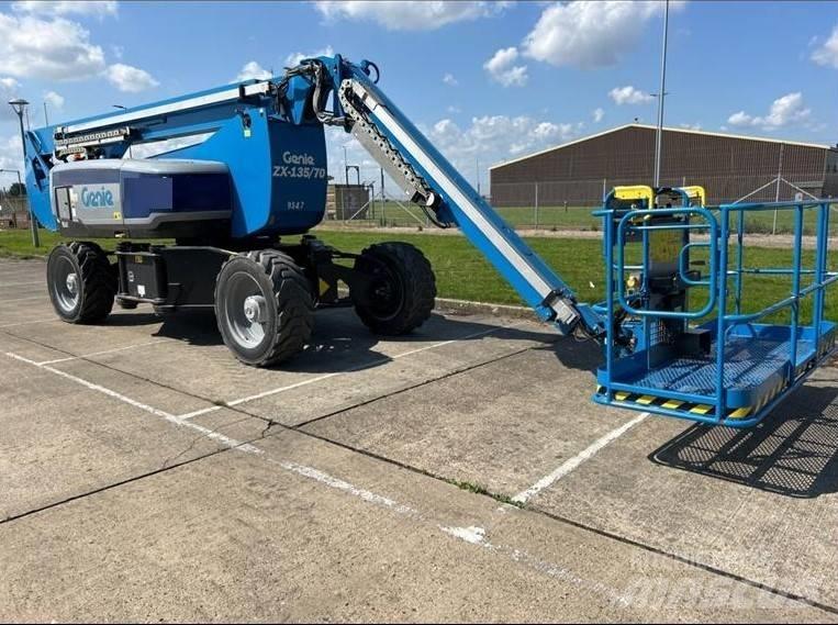 Genie ZX 135/70 Piattaforme a braccio articolato