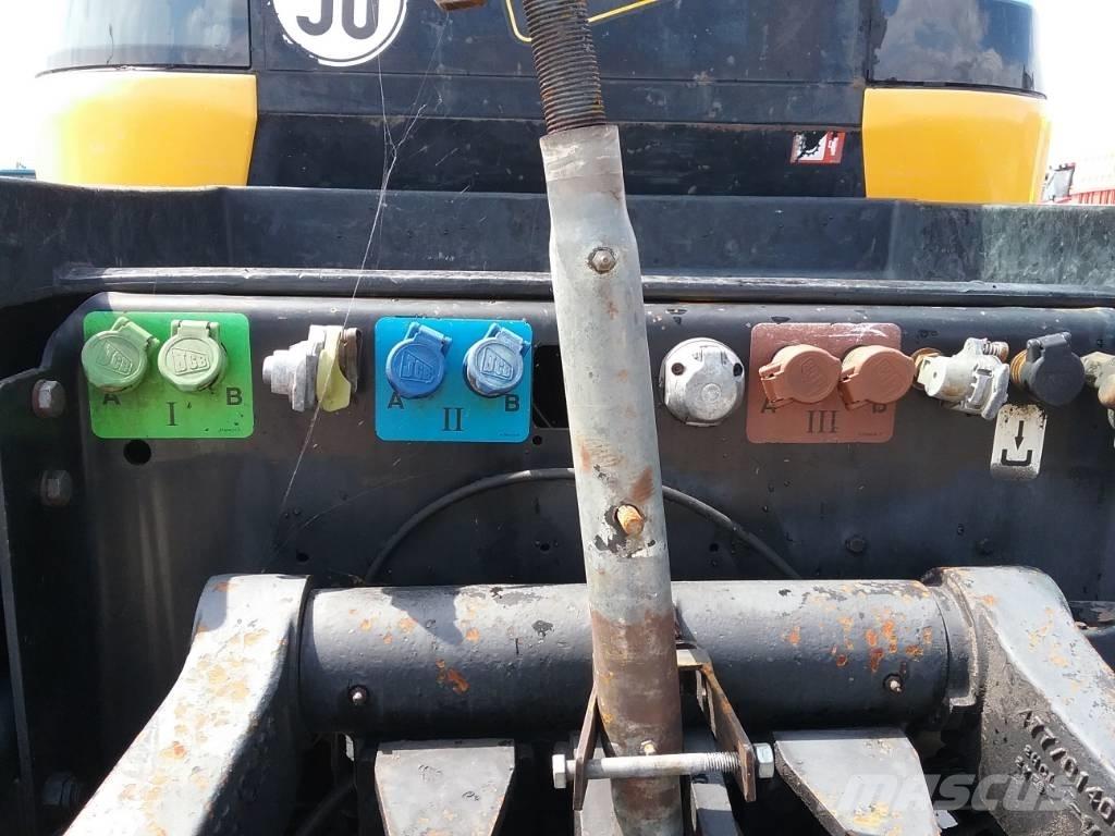JCB Fastrac 2115 Trattori