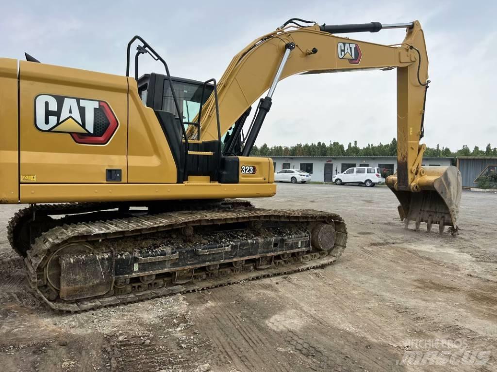CAT 323 GC Escavatori cingolati