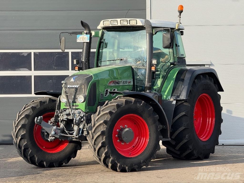 Fendt 820 Vario TMS Trattori