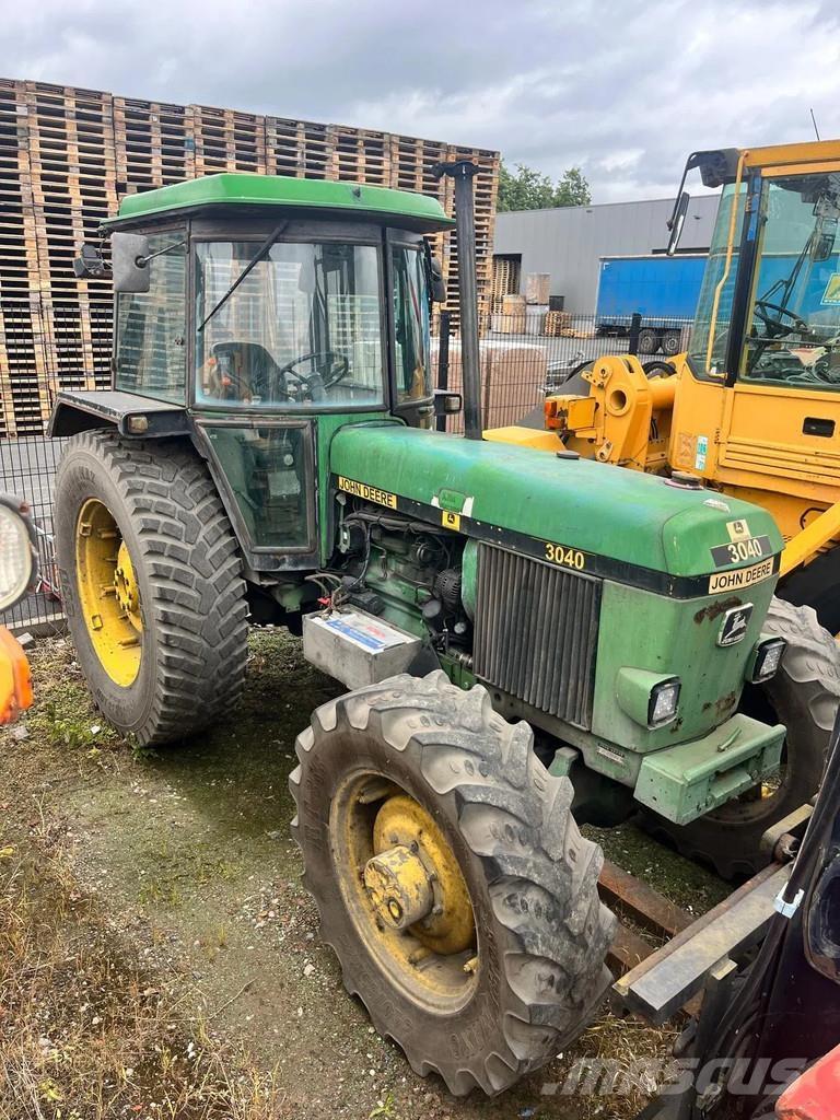 John Deere 3040 Trattori