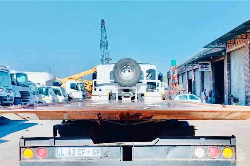 UD PDE 250 6x2 Camion altro