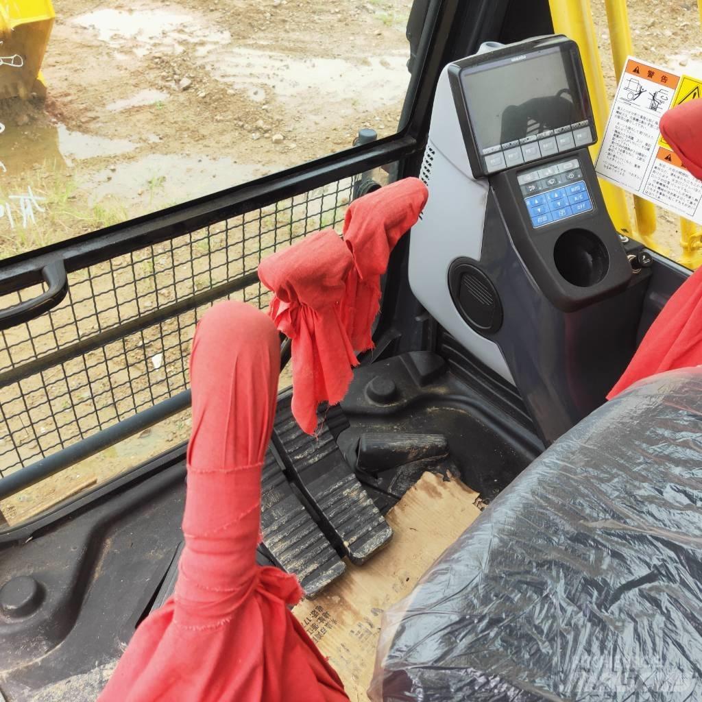 Komatsu PC200-8 Escavatori cingolati