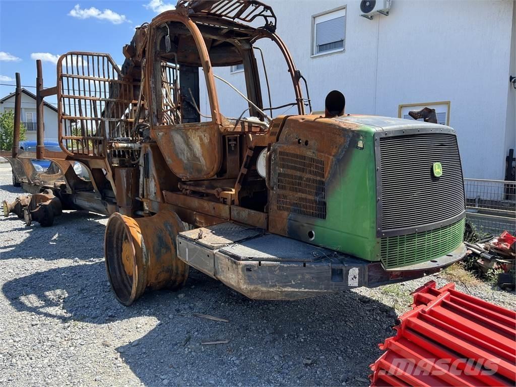 John Deere 1110E Forwarder