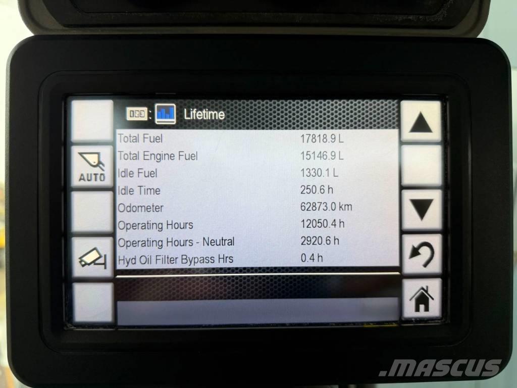 CAT 966M XE Pale gommate