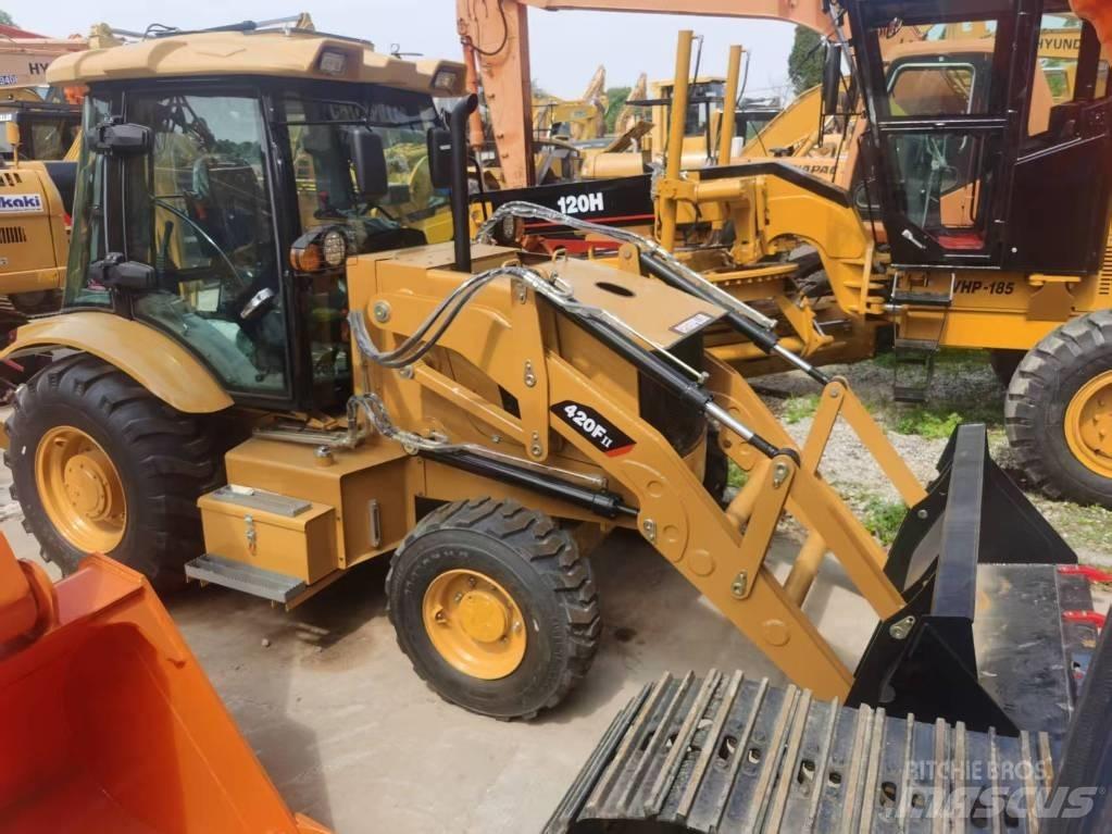 CAT 420 f2 Terne