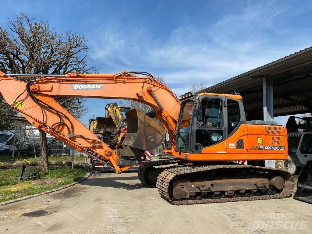 Doosan DX 180 LC-3 Escavatori cingolati