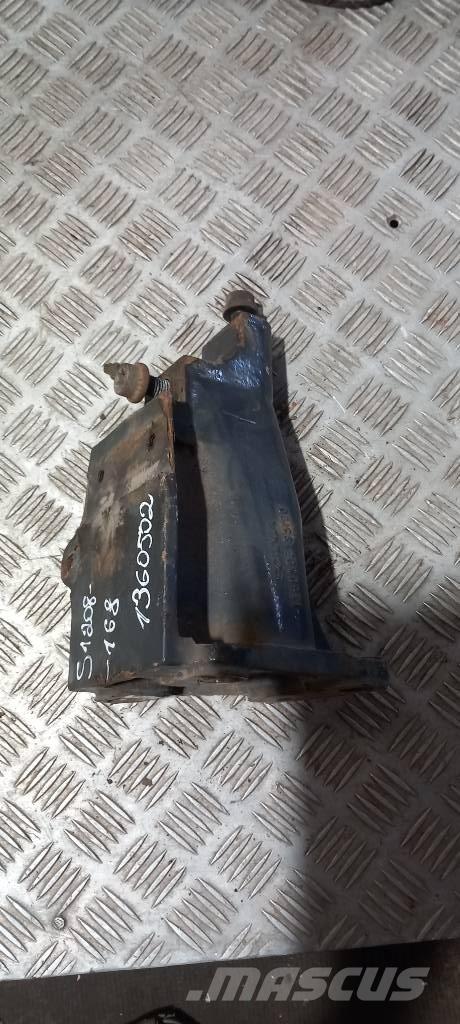 Scania 94 D.   1360502 Cabine e interni