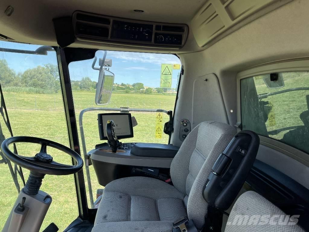 Case IH AF 8230 Mietitrebbiatrici