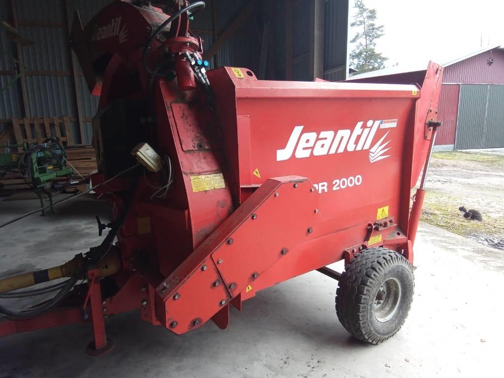 Jeantil PR 2000 Trinciatrici, tagliatrici e srotolatrici per balle