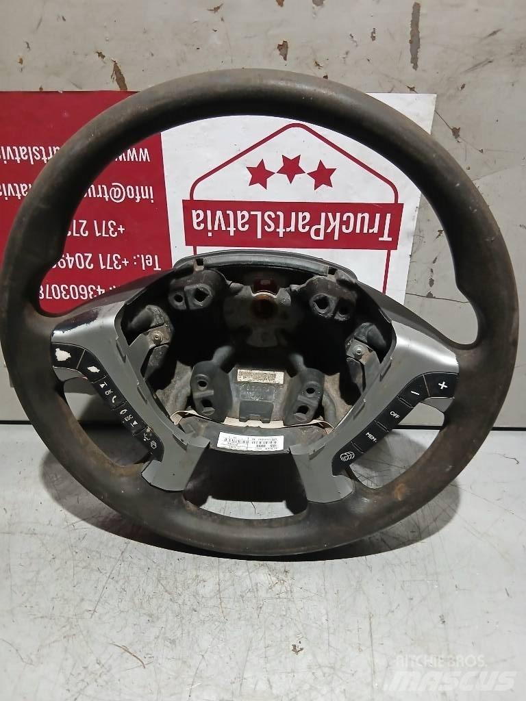 MAN TGX   81464306027 Cabine e interni