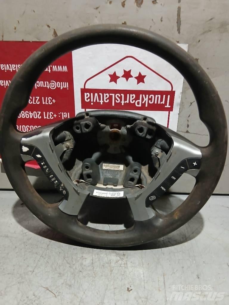 MAN TGX   81464306027 Cabine e interni