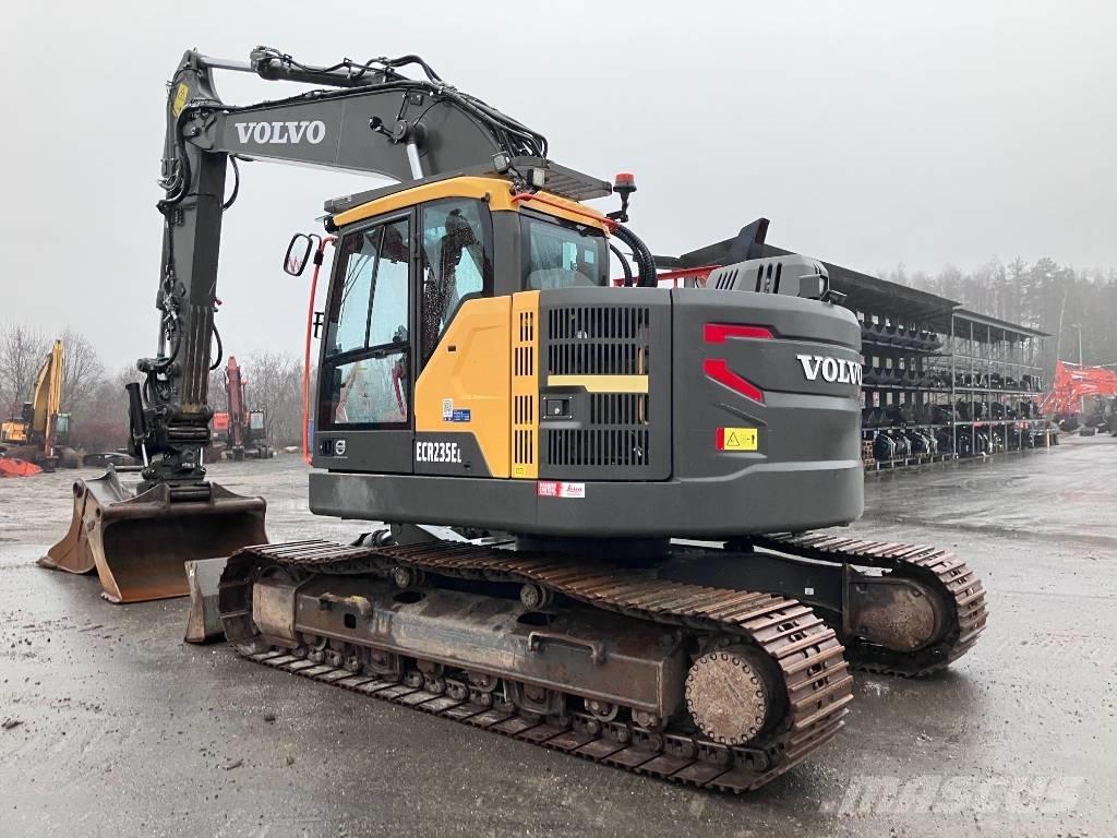 Volvo ECR235EL Blade Escavatori cingolati