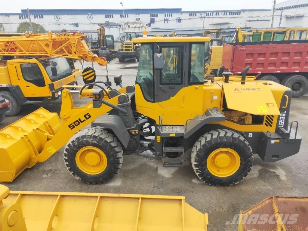 SDLG LG 936 L Pale gommate
