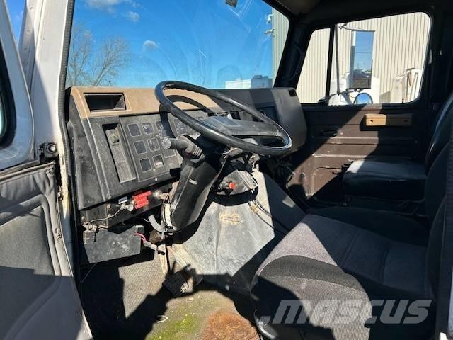 International 4900 Motrici e Trattori Stradali