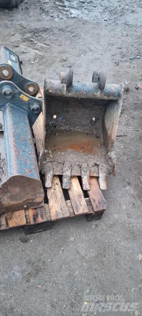 Hyundai R25Z-9AK Miniescavatori