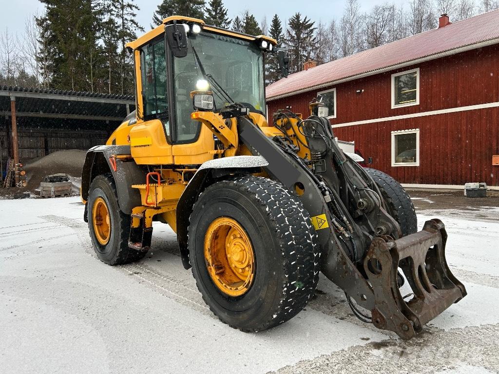 Volvo L 60 H Pale gommate