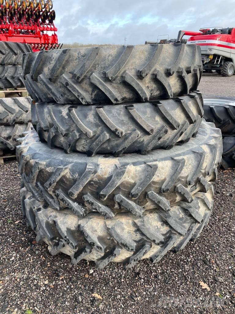 Mitas SET OF WHEELS Pneumatici, ruote e cerchioni