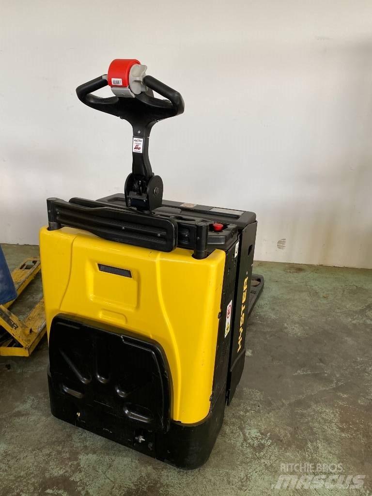 Hyster P2.0S FBW Transpallet uomo a terra