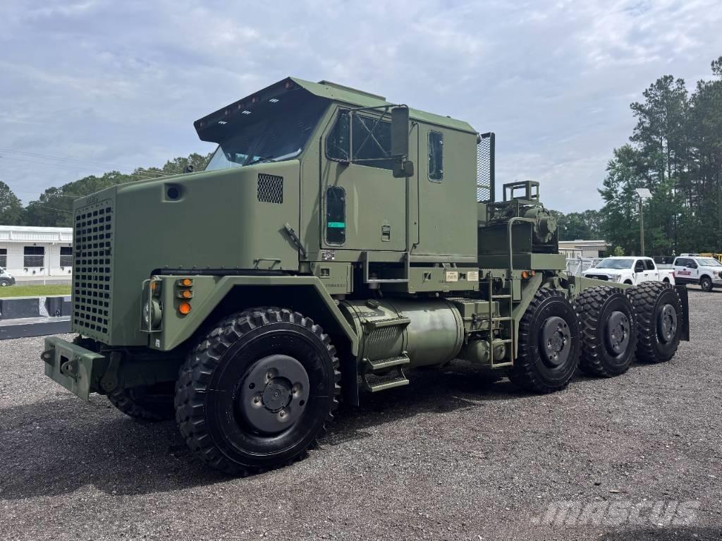 Oshkosh M1070 Motrici e Trattori Stradali