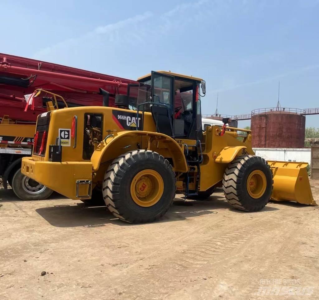 CAT 966 H Pale gommate