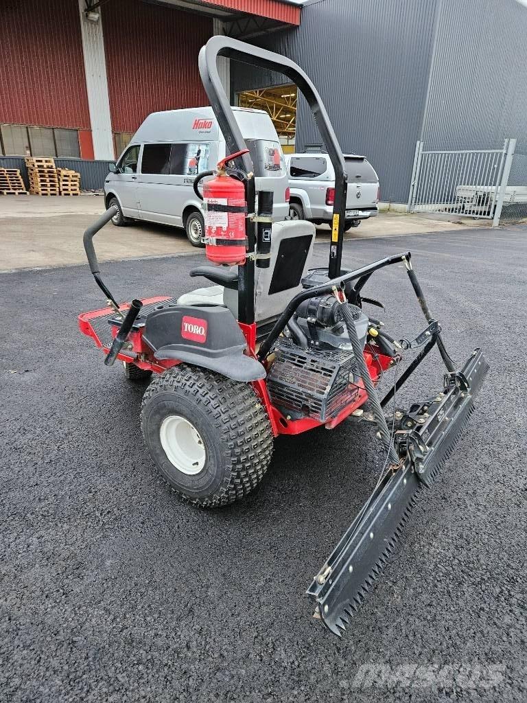 Toro SandPro2040Z Rastrelli per golf bunker