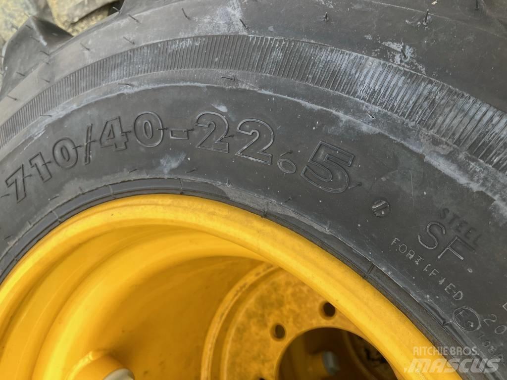 Nokian 710/40-22,5 Pneumatici, ruote e cerchioni