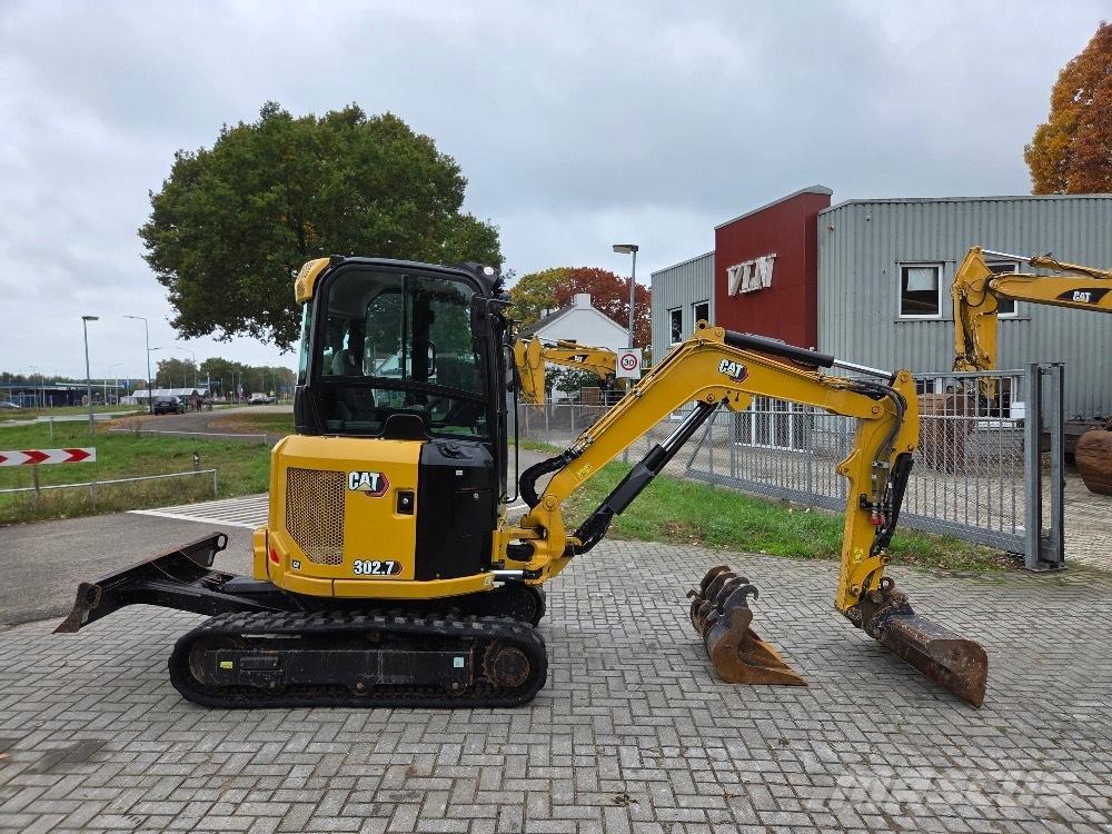CAT 302.7CR Miniescavatori