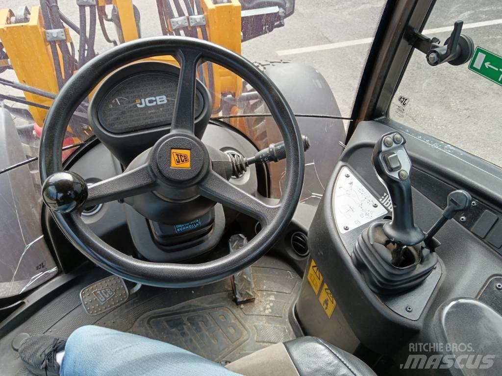 JCB 406 Pale gommate