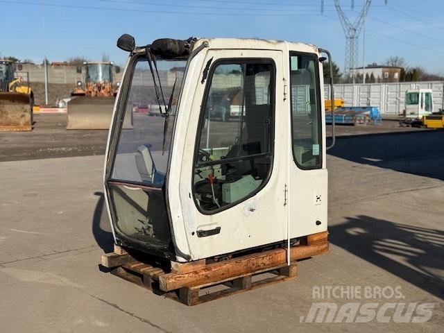 Liebherr A 924 C CAB Cabine e interni