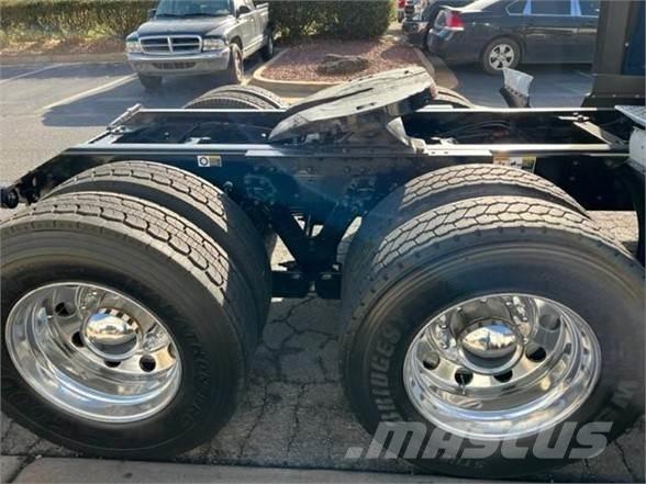 Kenworth T680 Motrici e Trattori Stradali
