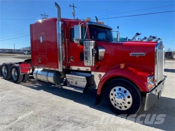 Kenworth W900L Motrici e Trattori Stradali