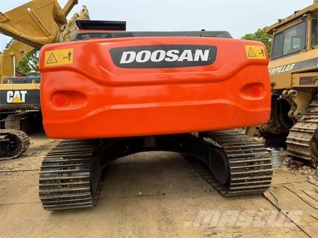 Doosan DX 225 LCA Escavatori cingolati