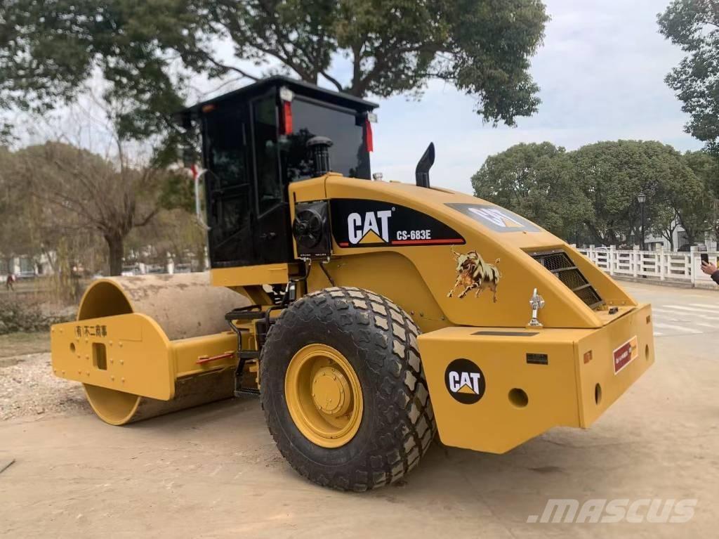 CAT CS 683 E Rulli monotamburo